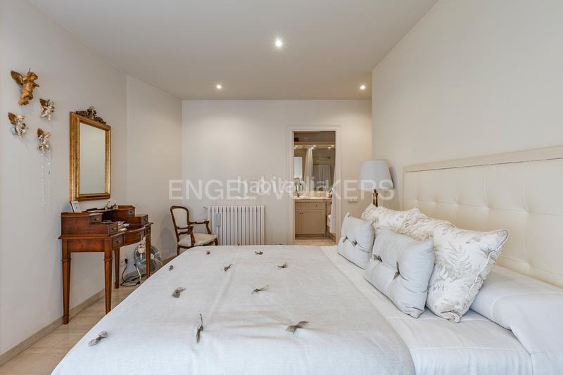 Foto c167947f-652b-4951-9e9f-d50b6eb91776. Piccolo appartamento con riscaldamento parcheggio in Terrassa