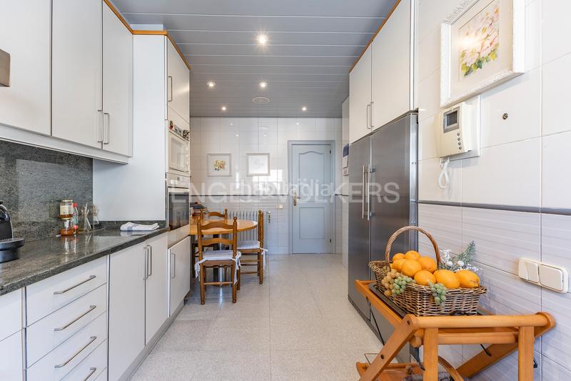 Foto e5aa46eb-76fe-4c47-9b03-f6ee8362a5cb. Piccolo appartamento con riscaldamento parcheggio in Terrassa