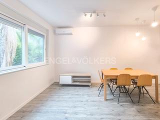 Alquiler Apartamento en Gòtic. Piso amueblado con vistas a árboles