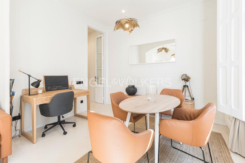Foto 5bb74f15-68a3-4dfb-ae3d-e44db677b5ce. Appartement avec chauffage dans Fort Pienc Barcelona