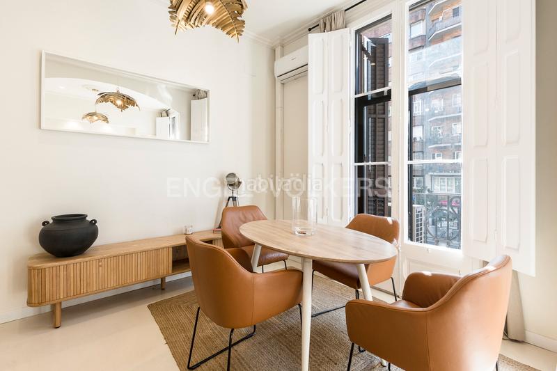 Foto 6bcd07fa-8098-44ea-9ec6-8bc408c9f71e. Appartement avec chauffage dans Fort Pienc Barcelona