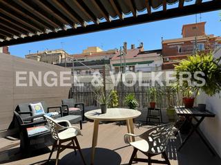 Lloguer Apartament a La Nova Esquerra de l´Eixample. Bonito piso temporal con terraza en eixample