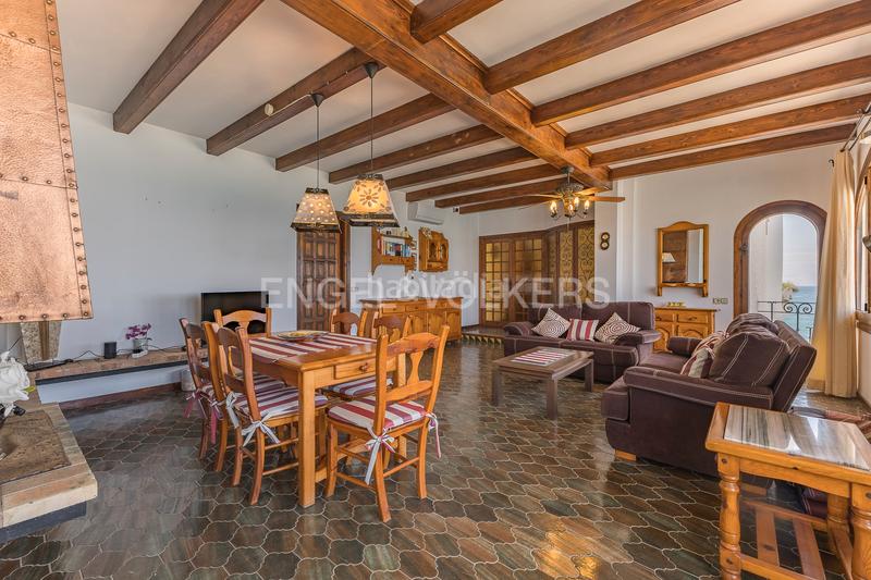 Foto 5a9dd0bb-3dea-430a-b10d-3272322e9f9e. Haus mit heizung parking in Altafulla