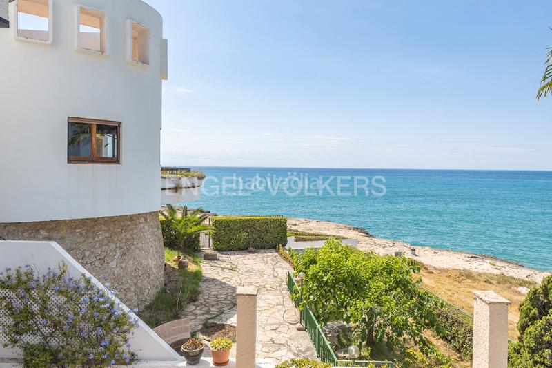 Foto 82a94245-9af0-4023-a3da-f91a782f587b. Haus mit heizung parking in Altafulla