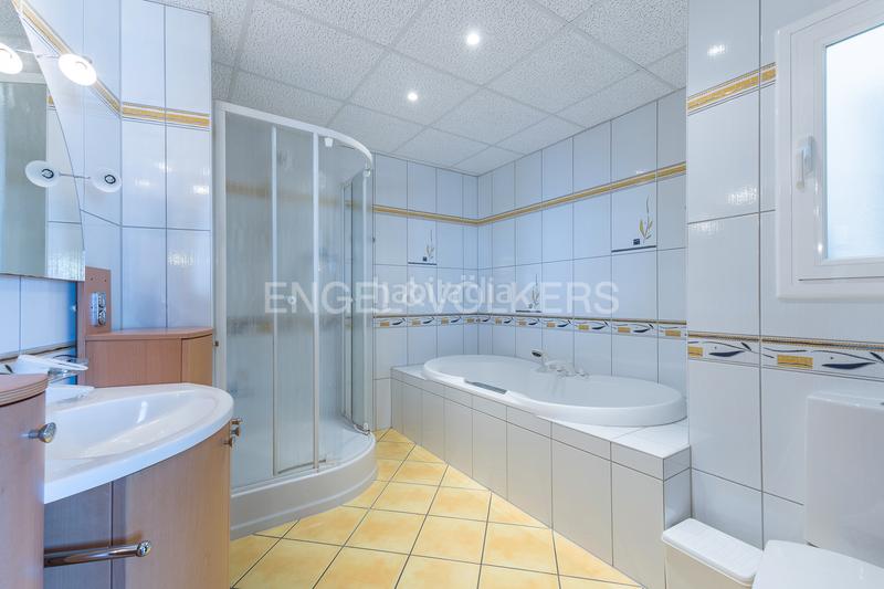 Foto cc565bee-1f12-4326-b7a6-2b74c1cd00e0. Haus mit heizung parking in Altafulla