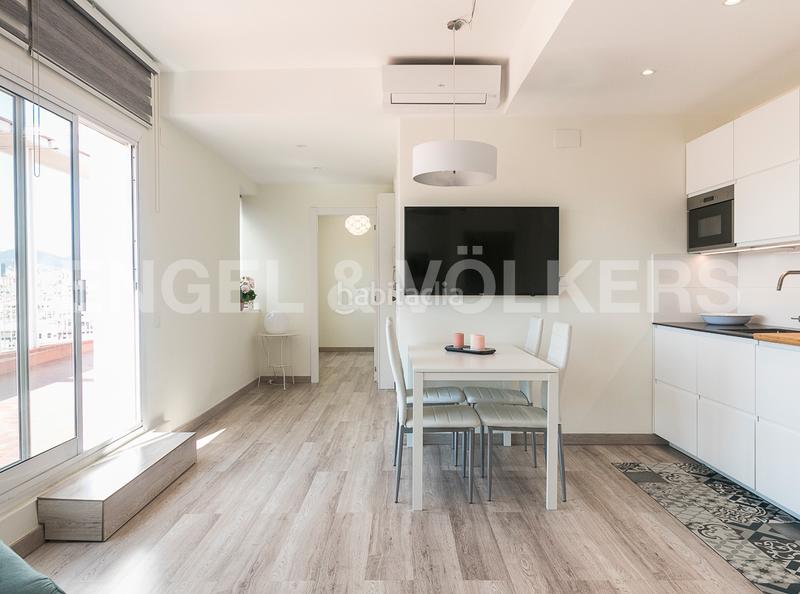 Foto 03b9fc7c-9d3f-4319-9bd5-2a98af1518ec. Àtic amb calefacció a Raval Barcelona