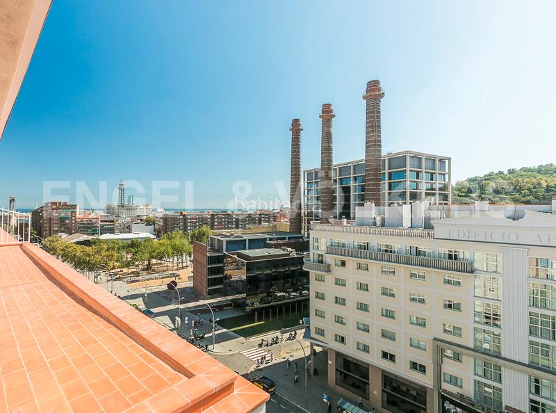 Foto 48945fb1-de9c-481c-a199-d7638a80fc4f. Àtic amb calefacció a Raval Barcelona