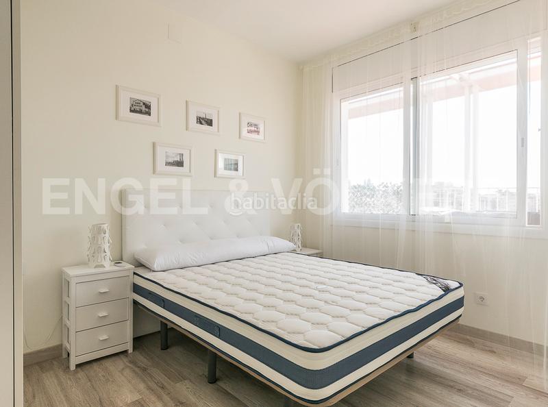 Foto c6cc205b-1483-4126-b3b1-4a44159d04af. Àtic amb calefacció a Raval Barcelona