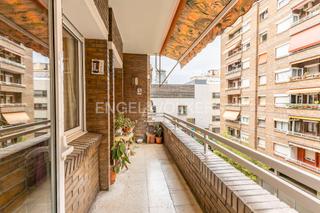 Apartament a El Poble Sec - Parc de Montjuïc. Vivienda luminosa, amplia y con ubicación estratégica en poblese