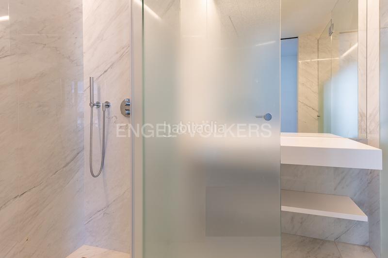 Foto 51495e7b-04b7-43c0-ab1e-68a5f17ec9a6. Apartamento maravilloso apartamento con vistas al mar en Barcelona