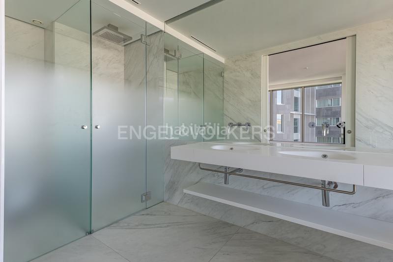 Foto 54a4dcef-d1d0-467a-a966-a2fda0ab7742. Apartamento maravilloso apartamento con vistas al mar en Barcelona