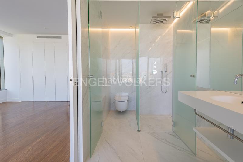 Foto 65e90dc4-33bc-4cbb-9c2e-bb543fc33c6e. Apartamento maravilloso apartamento con vistas al mar en Barcelona