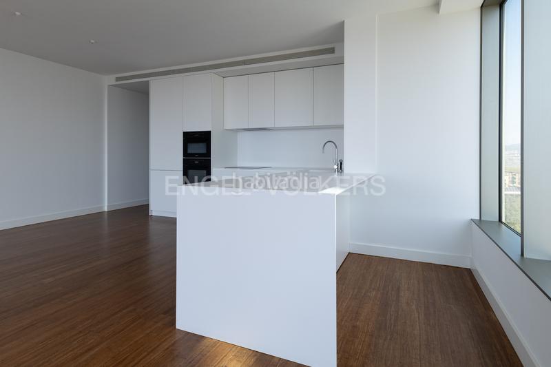 Foto c139a3fd-da6f-484f-9ccd-14432008e1f9. Apartamento maravilloso apartamento con vistas al mar en Barcelona