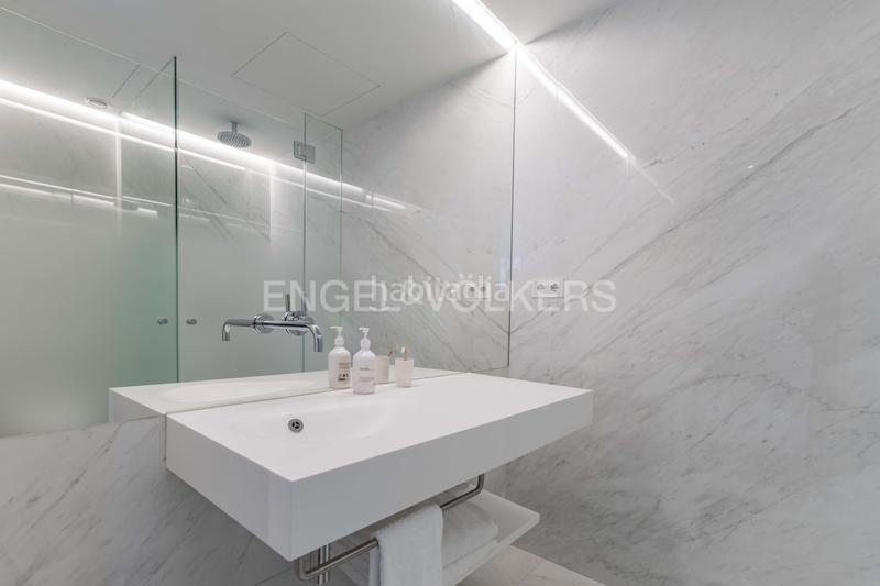 Foto 01c71ac2-553c-404c-819f-f6367ccfa9c2. Piccolo appartamento con riscaldamento parcheggio piscina in Barcelona