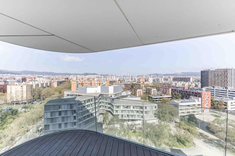 Foto 55dc5345-7cea-4554-9a5e-5327b553499e. Piccolo appartamento con riscaldamento parcheggio piscina in Barcelona