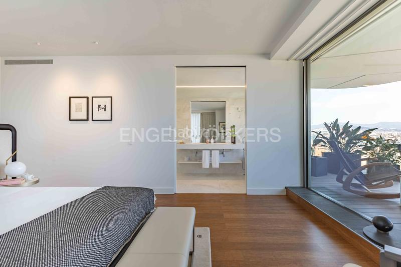 Foto 5632cb79-6487-4e69-8a8b-fa17028ccc96. Piccolo appartamento con riscaldamento parcheggio piscina in Barcelona