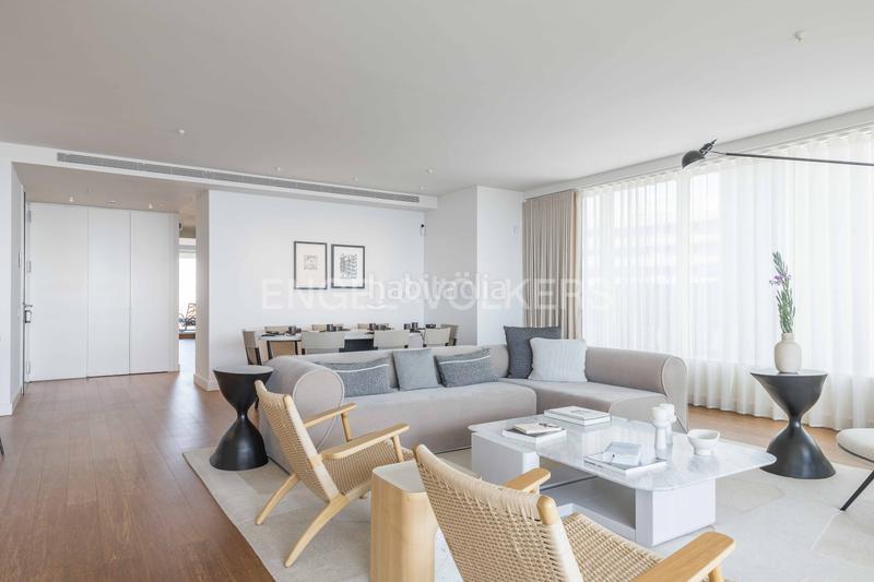 Foto 67e6e6df-d913-4748-ad2d-8103c266fa4a. Piccolo appartamento con riscaldamento parcheggio piscina in Barcelona