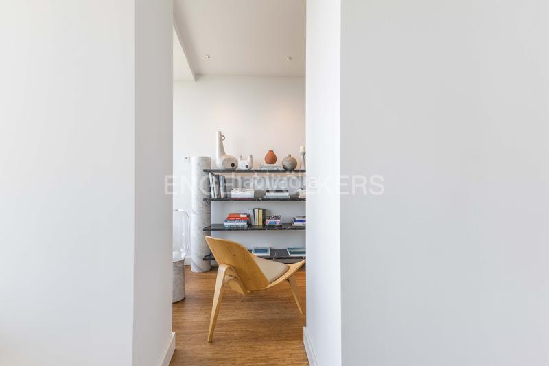 Foto 8ef271ce-d343-4707-b7af-15aa023b3b86. Piccolo appartamento con riscaldamento parcheggio piscina in Barcelona