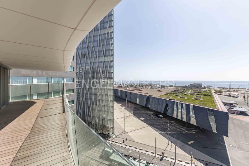 Foto b2b180be-ad6e-4707-916b-b196dc26c8d6. Piccolo appartamento con riscaldamento parcheggio piscina in Barcelona