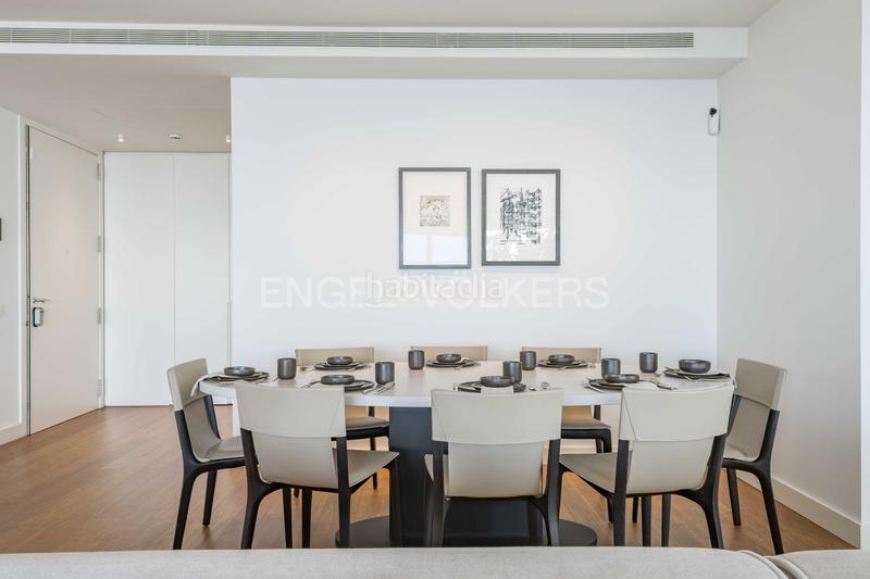 Foto b7da97c3-beec-46dd-a5a5-eb74c24339ee. Piccolo appartamento con riscaldamento parcheggio piscina in Barcelona