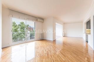Location Appartement à Dreta de l´Eixample. Exclusiva propiedad en turó park