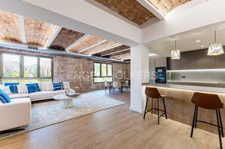 Piccolo appartamento in Dreta de l´Eixample. Piso reformado de gran tamaño en la dreta de leixample