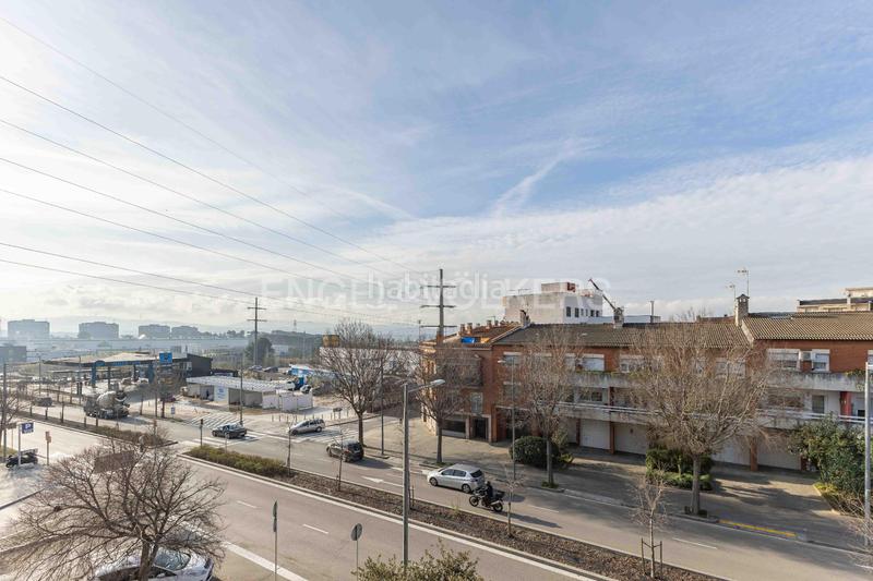 Foto 27f7816d-887f-40c0-bb3d-b1b147e9f4af. Apartamento bello piso para entrar a vivir en Mercat Rubí