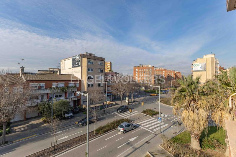Foto bc6563b0-ee38-4230-acd8-fa8edf42604f. Apartamento bello piso para entrar a vivir en Mercat Rubí