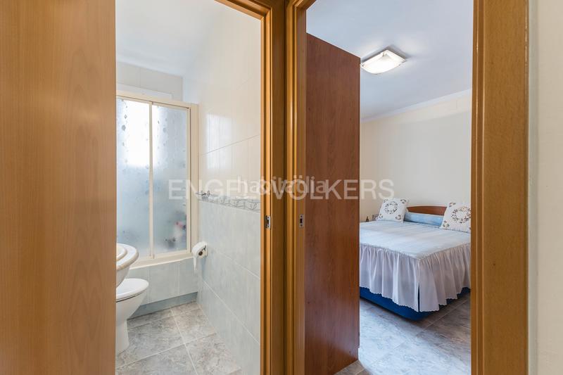 Foto b2eb7b9b-6a85-4a45-aae6-6fbc3388832e. Piccolo appartamento con riscaldamento in La Teixonera Barcelona
