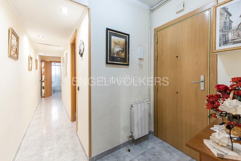 Foto c17eb079-2c5f-459f-aecc-4151659e6299. Piccolo appartamento con riscaldamento in La Teixonera Barcelona