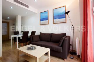 Rent Apartment in La Vila Olímpica del Poblenou. Piso con muebles y piscina en vila olímpica