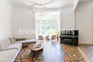 Appartement à Dreta de l´Eixample. Piso de diseño en finca regia esquinera en la derecha del eixamp