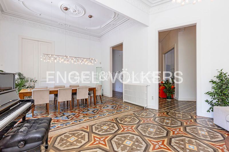 Foto 1ef32c78-6617-45a8-8d7c-f8a983e66979. Pis amb calefacció a Dreta de l´Eixample Barcelona