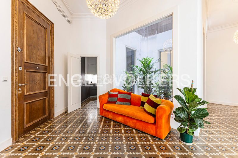 Foto e0efbe27-4a4d-4aa9-b91a-9a3736ec70db. Pis amb calefacció a Dreta de l´Eixample Barcelona