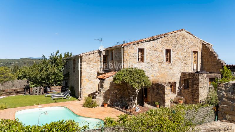 Foto 3149e054-ae58-4b95-9a62-4acee55819f8. Bauernhof mit heizung pool in Castellbell i el Vilar