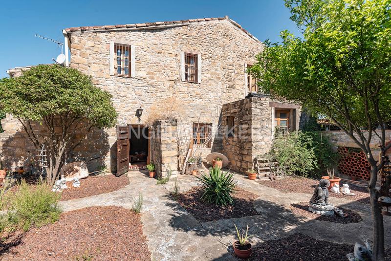 Foto 7083f450-e12f-439e-991e-446e69996bd1. Bauernhof mit heizung pool in Castellbell i el Vilar