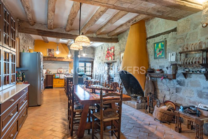 Foto 9f0c6326-080e-41dc-8fe1-290e14d03144. Bauernhof mit heizung pool in Castellbell i el Vilar