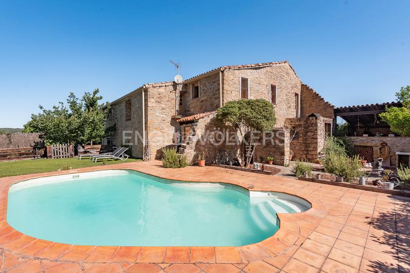 Foto f6b4f6d8-ade0-4a40-a369-4f2334558962. Bauernhof mit heizung pool in Castellbell i el Vilar