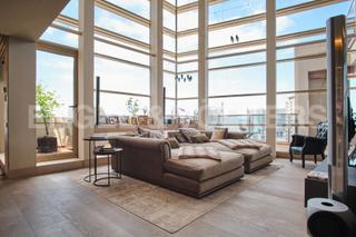 Rent Penthouse in Diagonal Mar i el Front Marítim del Poblenou. Ático con terraza y piscina con vistas al mar