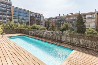 Piccolo appartamento  Provença. Exclusiva vivienda de lujo con piscina privada en eixample dreta