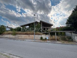 Terreny residencial a Can Llobateres-Can Pallars. Terreno edificable con estructura