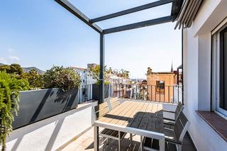 Miete Dachwohnung in Centre. Encantador ático con terraza panorámica y diseño elegante