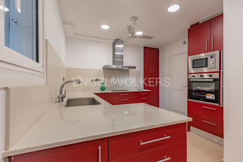 Foto 09ee5fb6-bb4a-4926-9a54-cb241768a9b1. Apartament amb calefacció aparcament a Centre Sabadell