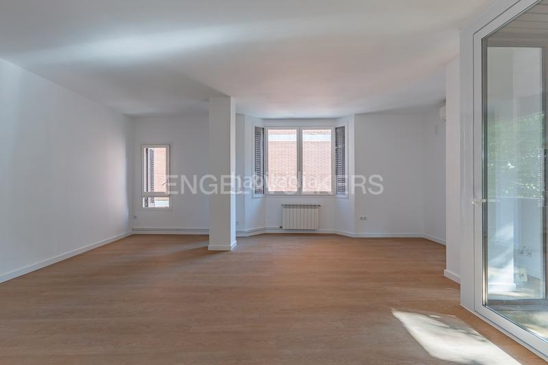 Foto 2dde652a-4c05-47a4-ac77-94029cbe66e7. Apartament amb calefacció aparcament a Centre Sabadell