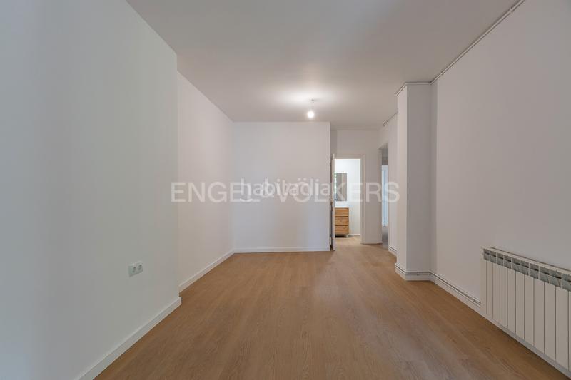 Foto 4d2b9086-0505-4a51-b8d5-74e0f9ddc973. Apartament amb calefacció aparcament a Centre Sabadell