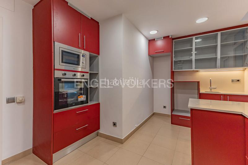 Foto 90d959f0-e370-4341-b369-1ba4291fa072. Apartament amb calefacció aparcament a Centre Sabadell