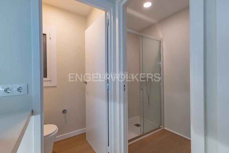 Foto a2011603-3364-4fc2-b36f-93d5e22f3a54. Apartament amb calefacció aparcament a Centre Sabadell