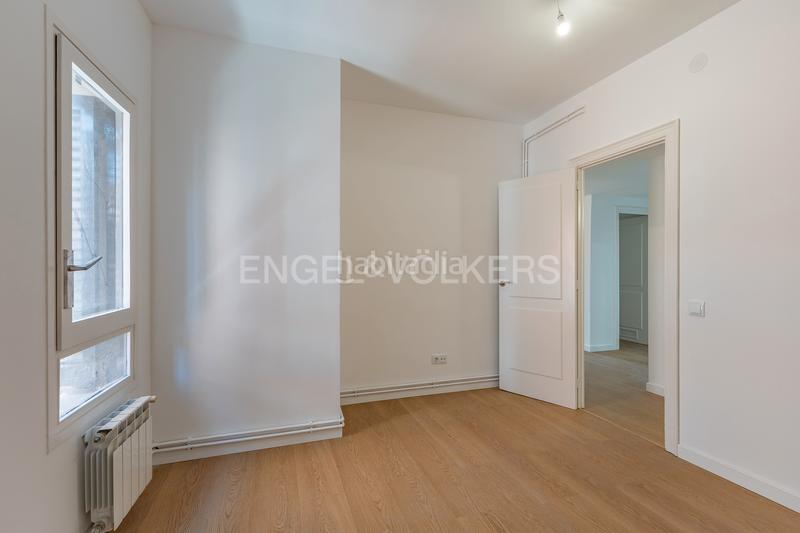 Foto c1b2f5ca-da9a-4d18-851f-d6c9b3844268. Apartament amb calefacció aparcament a Centre Sabadell