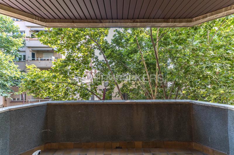 Foto df69950a-6873-439a-94af-50c36015be32. Apartament amb calefacció aparcament a Centre Sabadell