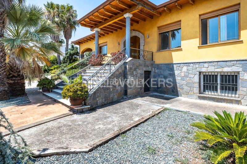 Foto f261e051-5f5c-42c5-99a2-f498f8417d14. Casa con riscaldamento parcheggio in Santa Eulàlia de Ronçana